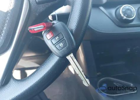 2018 Toyota Rav4 Le z USA, uszkodzony, nr VIN JTMBFREV6JJ242996